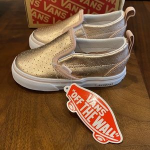 Vans Slip-On Sneaker - Rose Gold Leather - 6T